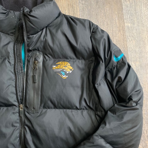 Onfield Nike Jaguars Jacket - Picture 4 of 5
